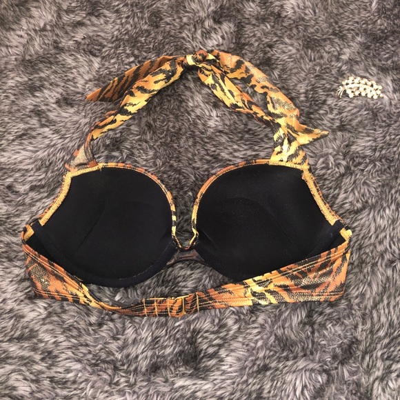 Victoria’s Secret Bikini Top size 34B - Picture 2 of 5